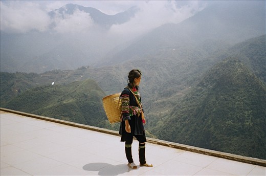 Sapa women make a living showing tourist the village