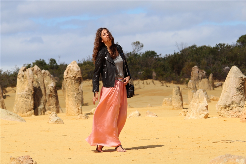 This picture was made in the Pinnacles (western Australia)