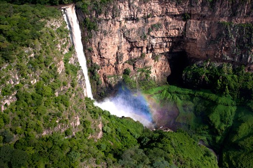 A hidden rainbow at Kalambo Falls