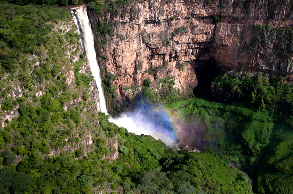 A hidden rainbow at Kalambo Falls