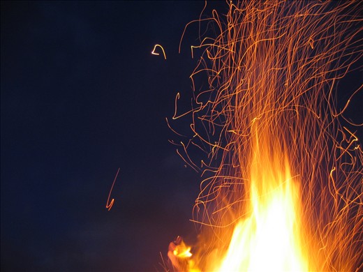 Shows how light is always stronger than darkness, using long exposure. 2010