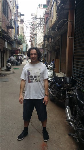 Walking the streets of Paharganj.