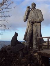 A statue of Charles Darwin at Cerro Tijeretas, San Cristobal.: by spacemanafrica, Views[383]