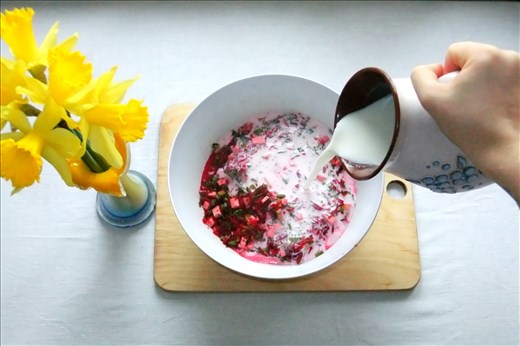 The special ingredient of the cold soup - kefir