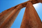 Baalbek - Lebanon.
A Greek looking temple, designed by the Romans in the Middle East.: by spk, Views[482]