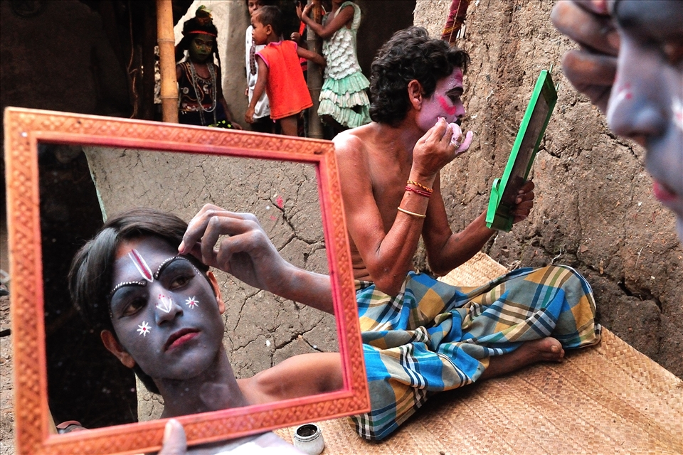 THE DUO WERE TAKING MAKE UP