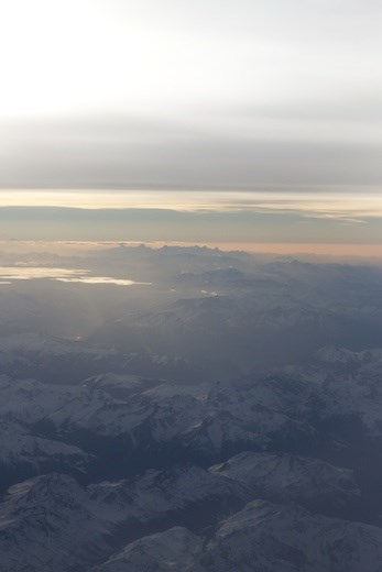 The Alps are the northern gates of Italy.