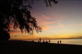 Families, friends, lovers of Mauritius start to pack up; the day is almost over, and a new one awaits.: by stephaniechaunte, Views[273]