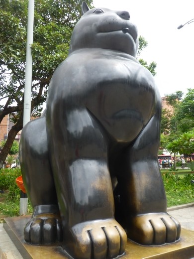 Lots of strange statues in the plaza.