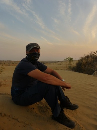 Looking the part of a real desert warrior or a complete numpty, your call!