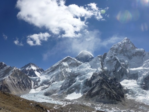 The view of the everest range from half way up Kala Patthar.
