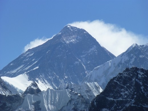 The highest mountain in the world actually looked big from Gokyo Ri.