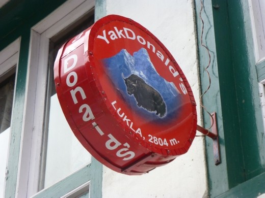 Good burgesr in Lukla.