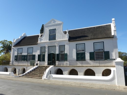 Lots of old buildings to look at in Graaf Reinet.