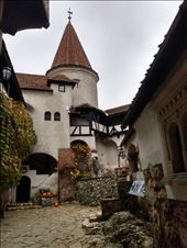 The courtyard in Castel Bran.: by steve_and_emma, Views[89]