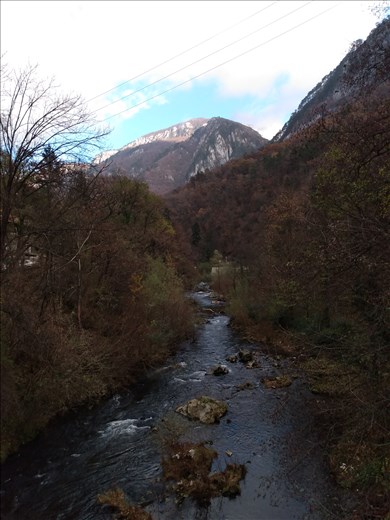 The Cerna river flows through the narrow gorge at Baile Herculane.