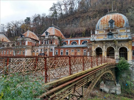 The old Roman baths are in need of a bit of a spruce up.