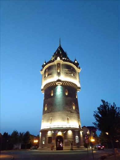 Castelul de Apa (Water Tower)