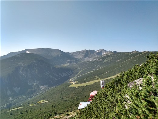 We got the cable car up to Yastrabets to start the hike.