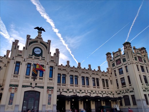 The very impressive train station.