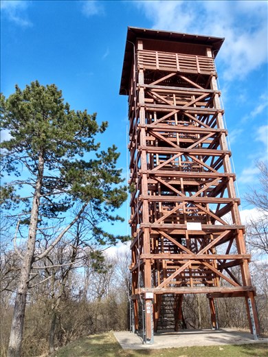 The observation tower near Vallus.