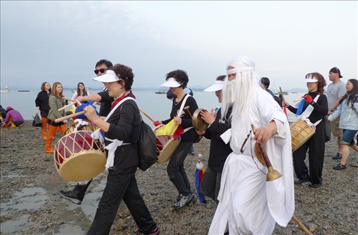 Christianity is a rapidly growing faith in South Korea, so of course Moses must lead the way at the sea parting.