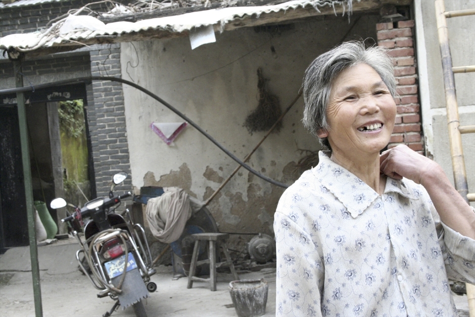 At a village between Jinan and Tai'an