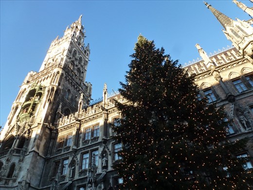 In Munich's Marienplatz. What a remarkable building
