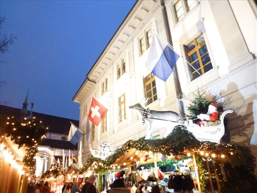 Back at the wurst bar. So very pretty at night