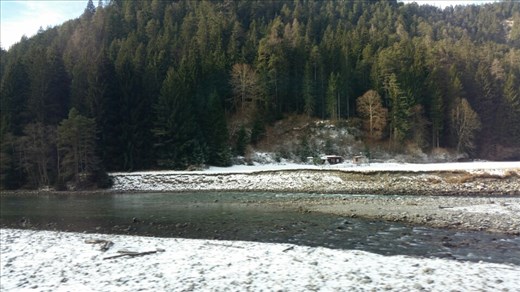Snow & ice along the riverside