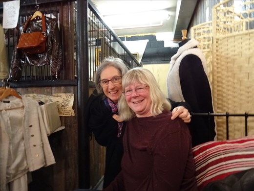 Great to be guided by Jennifer & her son on the tube and through Camden markets.
Time for a cuppa