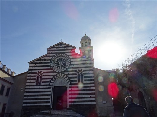 Levanto church - stripey