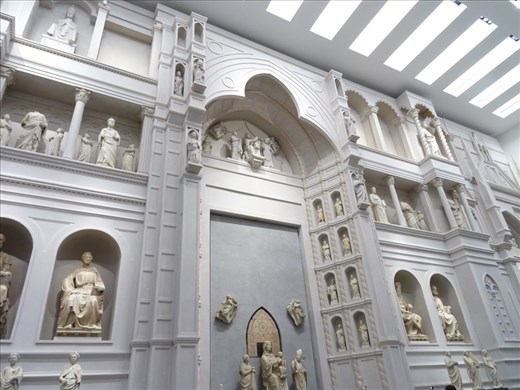 Sculptures in the museum 