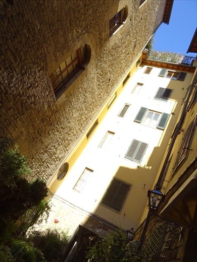 Pretty little spot beside Ponte Vecchio