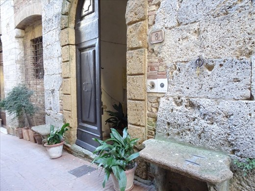 Pretty spot in San Gimignano street