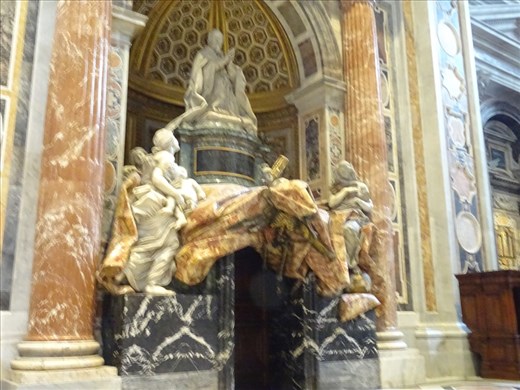 I love the way the stone looks soft and flowing