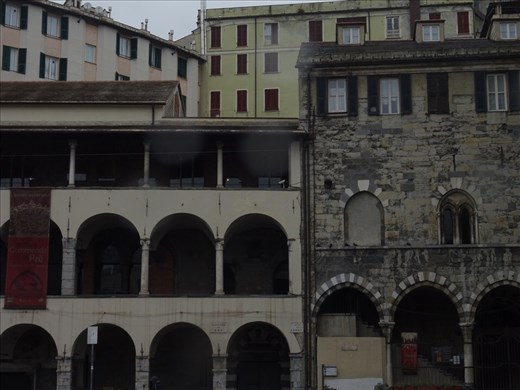 More old Genoan buildings 