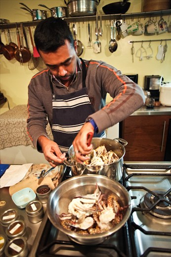 Tossing the crab curry