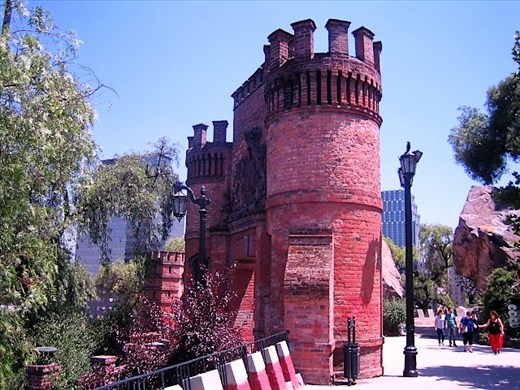 Fort-like structure near Santa Lucia.