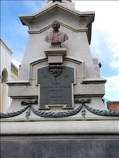 Who the heck is this and what is he doing here?: by suziqtn, Views[184]