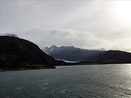 Check out the clouds and the beginning of the glacier below the mountain.
