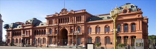 Casa Rosada -- a government building -- quite beautiful.