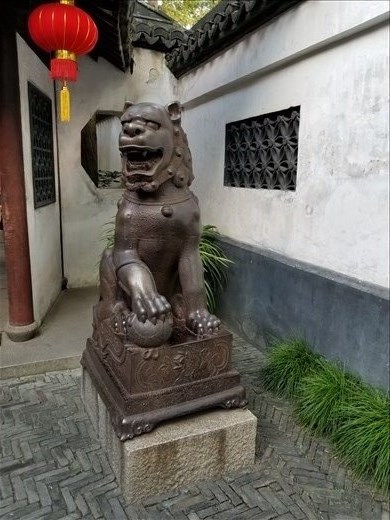 Here the male creature, who is always on your right as you enter, holds a 