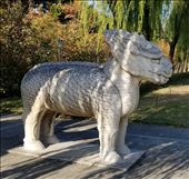 Here's a guard that's a mythical beast.: by suziqtn, Views[208]