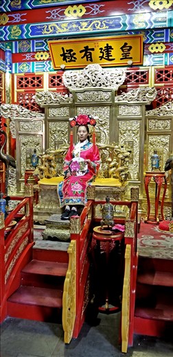 Not only were the buildings beautiful, but you could play dress-up and look beautiful, too.