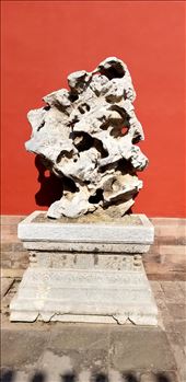 One cannot go anywhere without being surrounded by limestone. The Forbidden City was no exception.: by suziqtn, Views[204]