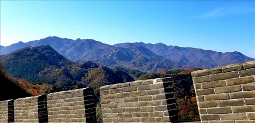 Looking over parapets into the landscape. I actually walked to a different section to take this. A woman was taking a photo of her mother and I asked it she'd like me to take one of the two of them. They were delighted. Then, I thought they were offering to take one of me, but they wanted a friend to take one of the 3 of us.
