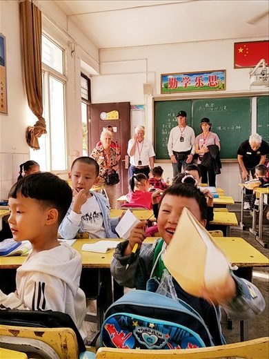 The boy in front of me wondered what was so funny, so I showed him the photo I'd just taken of his friend. This was his reaction.