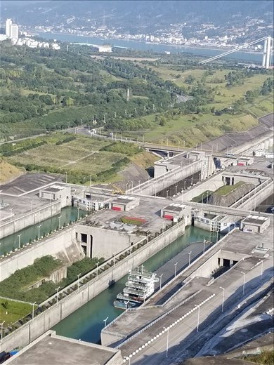 A ship traverses the locks. It takes about 45 minutes per lock, so a total of about 4 hours to get from one side to the other. Luckily we did it at night.