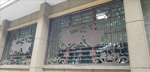 In every building, I found the windows fascinating.